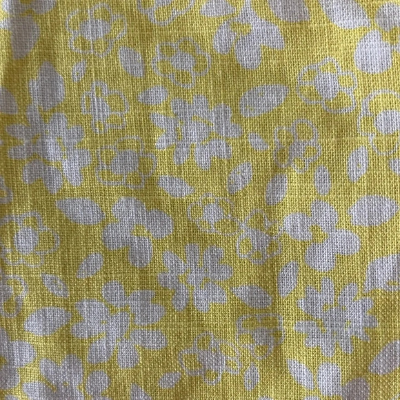 🐱2 / $15 NWOT Cat & Jack Girls' Sleeveless Floral Yellow Top Ruffle Sleeve (L) - Picture 7 of 7
